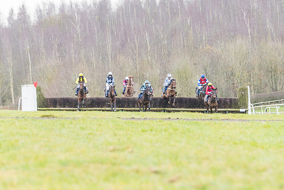 Race 4 - Jockey Club Maiden for Mares and Fillies.- (38 of 116)