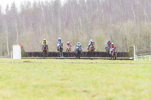 Race 4 - Jockey Club Maiden for Mares and Fillies.- (37 of 116)