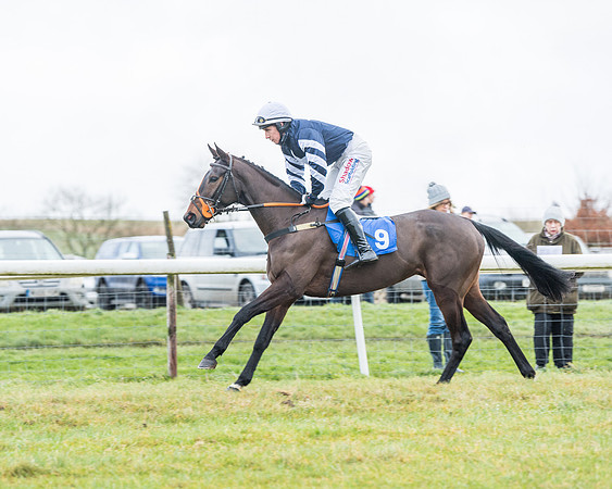 Race 4 - Jockey Club Maiden for Mares and Fillies.- (32 of 116)