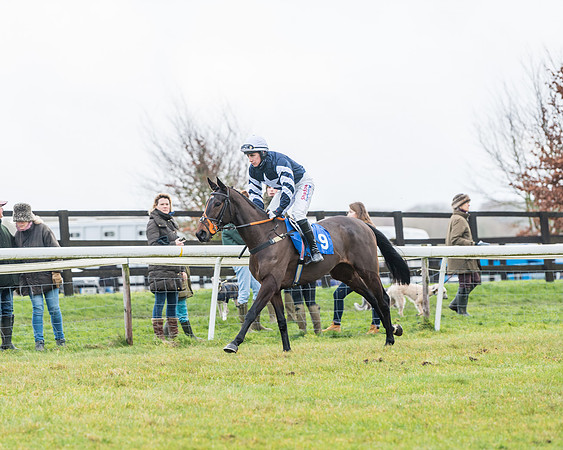 Race 4 - Jockey Club Maiden for Mares and Fillies.- (29 of 116)