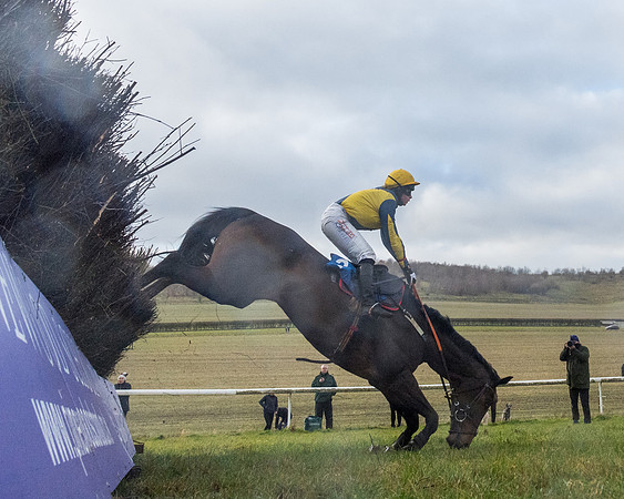 Race 3-  ITM Four and Five Year Olds open Maiden.- (107 of 134)