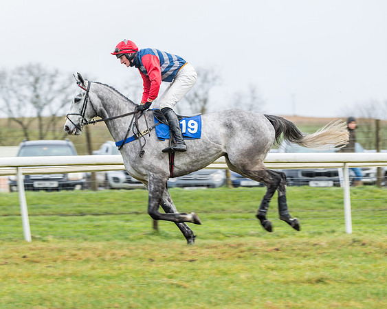 Race 3-  ITM Four and Five Year Olds open Maiden.- (24 of 134)