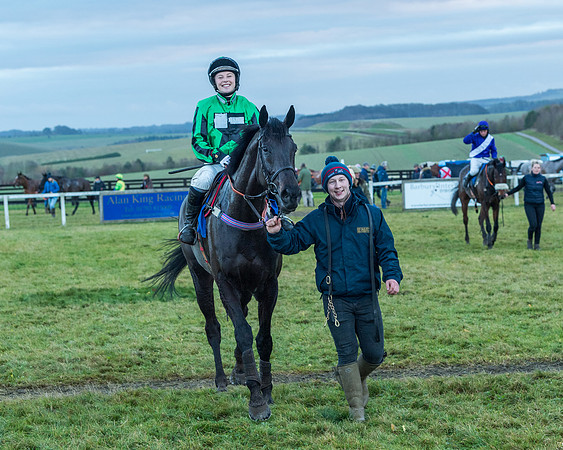 Race 9 - the Magee Equine for Pre training Breaking and water treadmill Six year olds and over Open Maiden Race  (209 of 256)