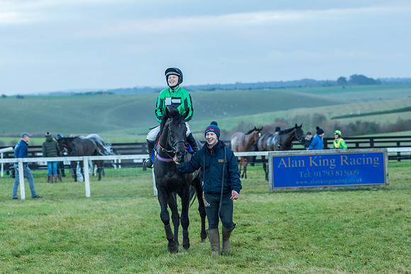 Race 9 - the Magee Equine for Pre training Breaking and water treadmill Six year olds and over Open Maiden Race  (203 of 256)