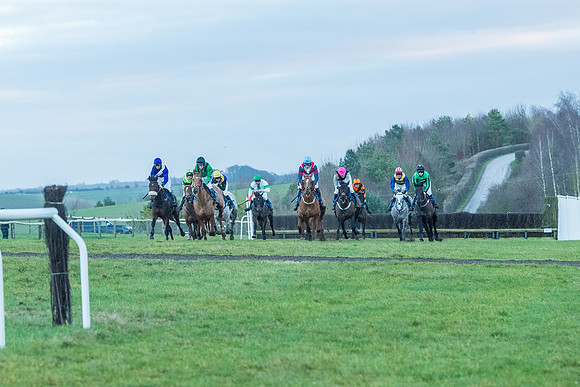 Race 9 - the Magee Equine for Pre training Breaking and water treadmill Six year olds and over Open Maiden Race  (107 of 256)