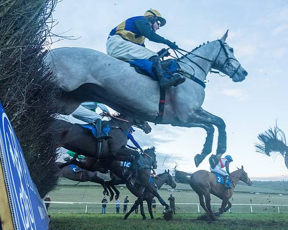 Race 9 - the Magee Equine for Pre training Breaking and water treadmill Six year olds and over Open Maiden Race  (90 of 256)