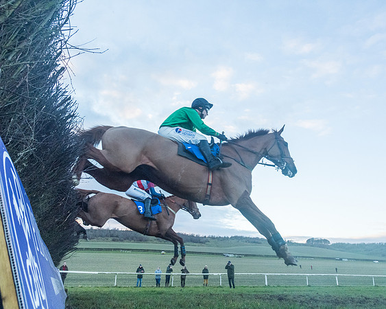 Race 9 - the Magee Equine for Pre training Breaking and water treadmill Six year olds and over Open Maiden Race  (88 of 256)
