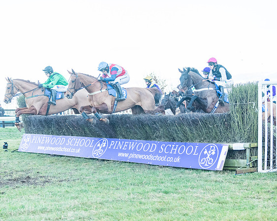 Race 9 - the Magee Equine for Pre training Breaking and water treadmill Six year olds and over Open Maiden Race  (67 of 256)