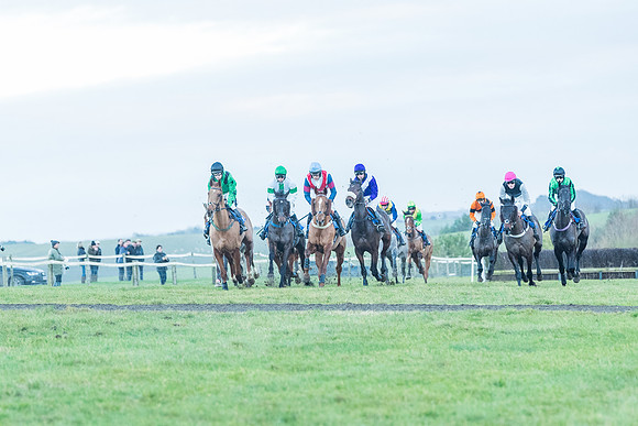 Race 9 - the Magee Equine for Pre training Breaking and water treadmill Six year olds and over Open Maiden Race  (61 of 256)