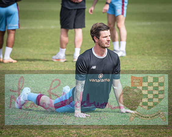 Chesham Utd 2 v 1 Farnborough (13 of 566)