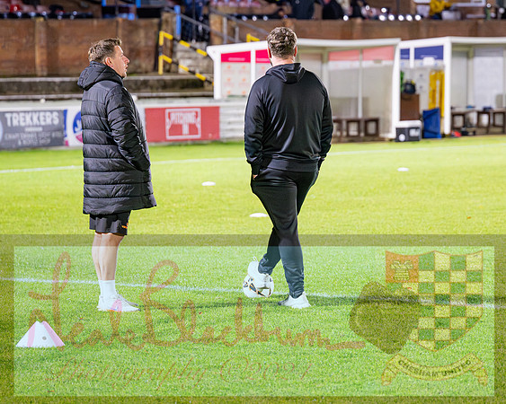 Chesham Utd 3 v 1 Chippenham Town (32 of 416)