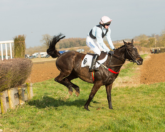 Race 5 - Pegasus Club Members Race (64 of 101).jpg