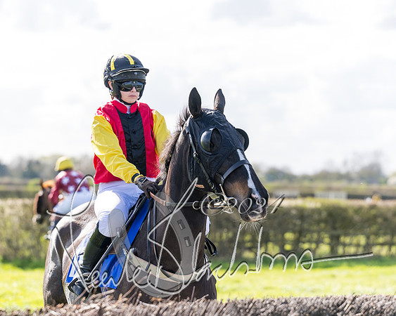 Race 3 - Novice Riders (9 of 130)