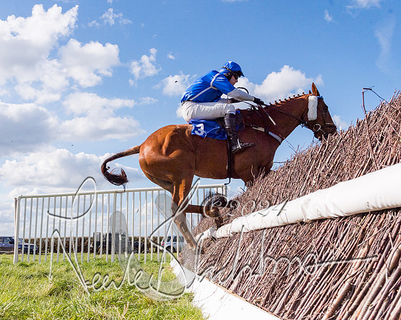 Race 3 - Novice Riders (85 of 130)