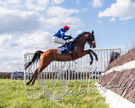 Race 3 - Novice Riders (95 of 130)