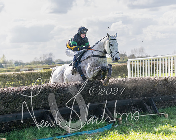 Race 3 - Novice Riders (103 of 130)