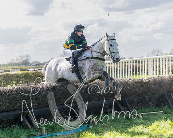 Race 3 - Novice Riders (104 of 130)