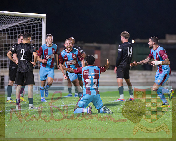 Chesham Utd 3 v 1 Chippenham Town (318 of 416)