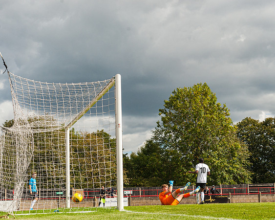 Rams 1 Hampton & Richmond Borough 6  (75 of 270)
