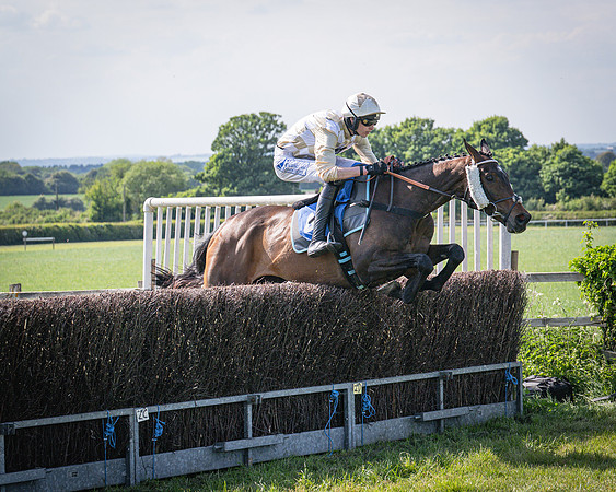 Race 4 Empire De Maulde - Seb Mead winners of The Perry’s of Aylesbury Jaecoo Men’s Open Race (92 of 190)