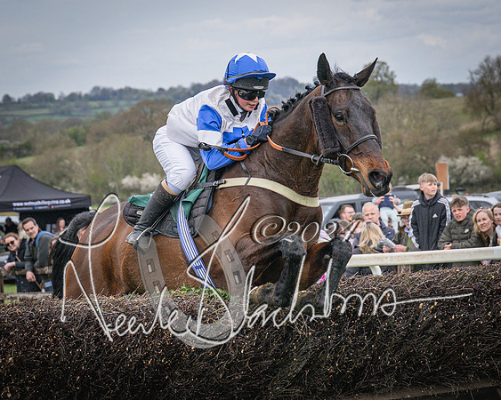Race 5 - Grassroots Riders race (115 of 135)