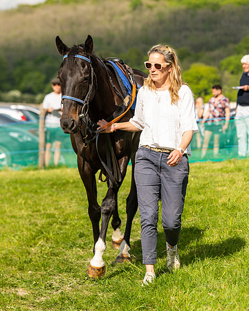 Race 6 - Maiden [2m4f] (14 of 135)