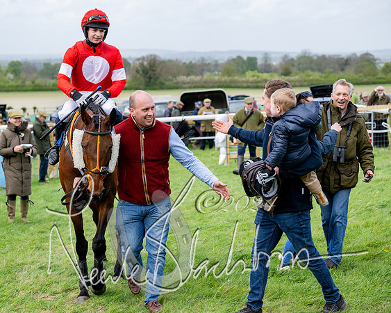 Race 3 - Jockey club ROR Veteran Horse Condidtions  (108 of 118)