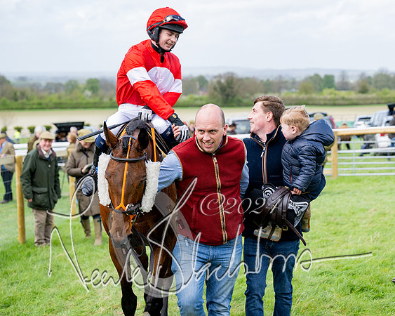 Race 3 - Jockey club ROR Veteran Horse Condidtions  (110 of 118)