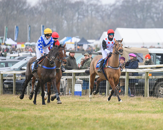 Race 3 - Novice Riders Race (6 of 180)