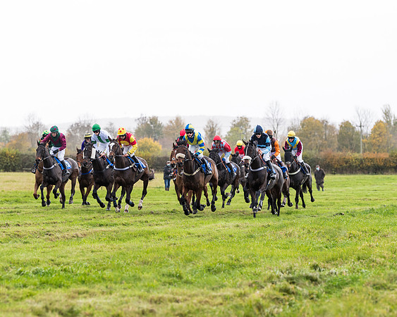 Race 2 - 3 mile maiden Div 2  (140 of 370)