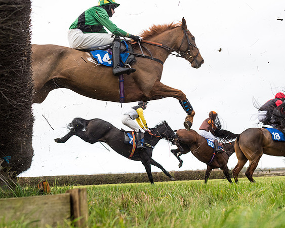 Race 2 - 3 mile maiden Div 2  (162 of 370)