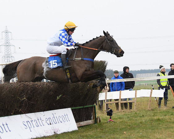 Race 3 - Novice Riders Race (127 of 180)