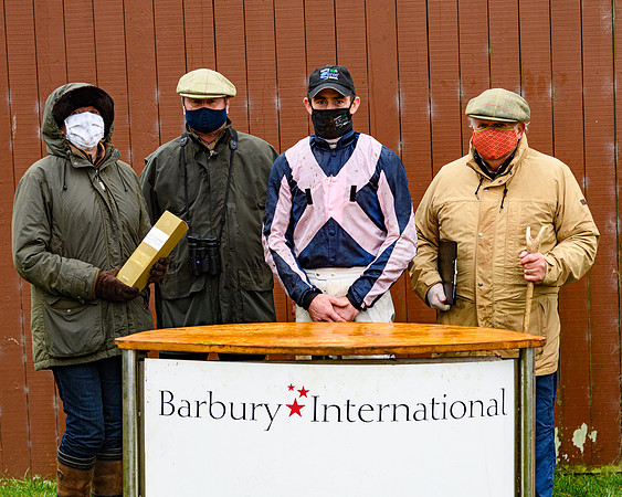 Race 3 - Young Horse maiden (93 of 93)
