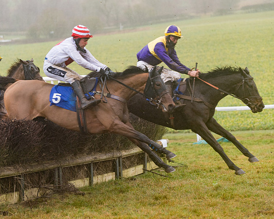 Race 5 - Mares Maiden Div 2 (47 of 93)