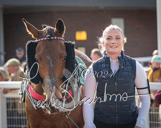 Race 1 - The Bottle Green Open Hunters steeplechase 2m62y (13 of 93)