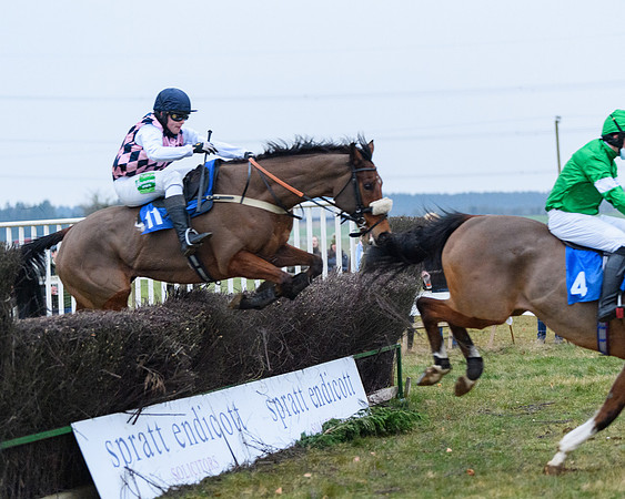 Race 8 - Oprn Maiden Div 2 (81 of 108)