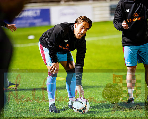 Chesham Utd 4 Bishops Cleeve 0 (17 of 405)
