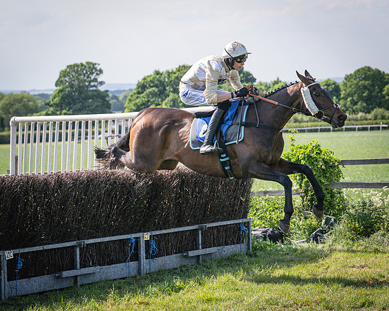 Race 4 Empire De Maulde - Seb Mead winners of The Perry’s of Aylesbury Jaecoo Men’s Open Race (94 of 190)