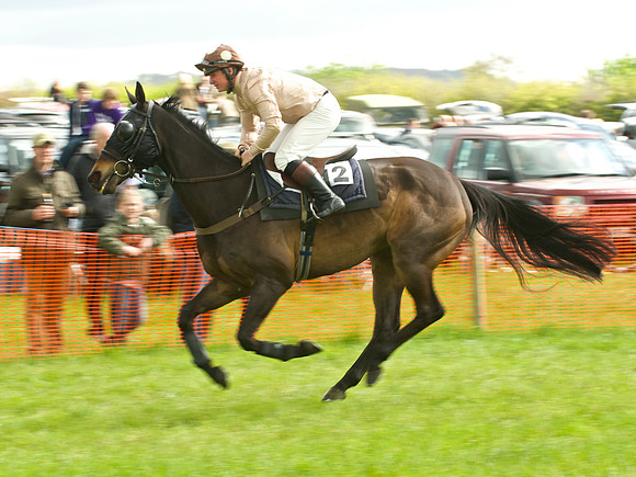 Kimblewick at Kimble Restricted Race
