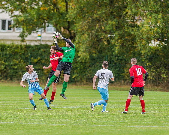 AFC Oaklands 2 v 1 Bengeo Trinity - Warm Up (206 of 297)