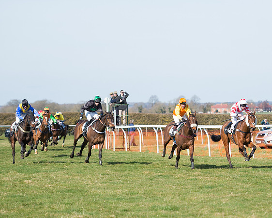 Race 1 - Open Maiden Div 1 (66 of 88).jpg