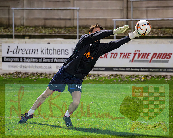 Chesham Utd 3 v 1 Chippenham Town (21 of 416)