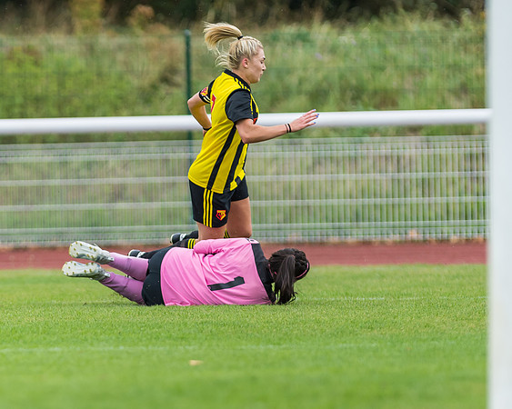 Enfield Town 1 Watford 4  (77 of 223)