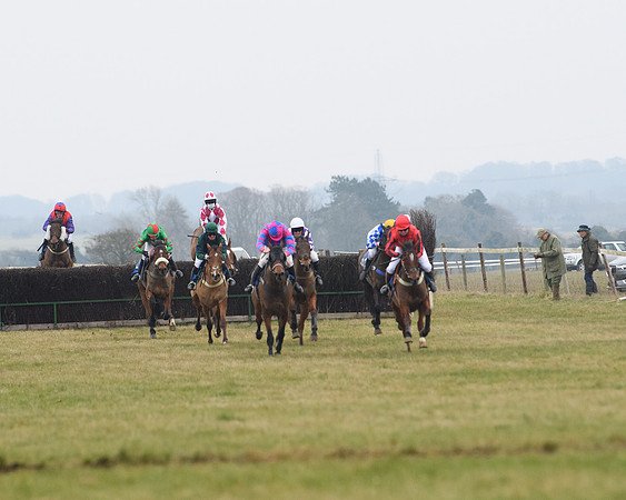 Race 3 - Novice Riders Race (109 of 180)