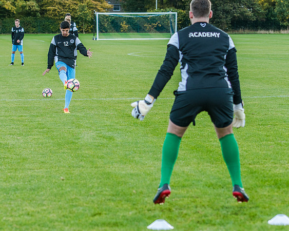 AFC Oaklands v Bengeo Trinity - Warm Up (7 of 109)