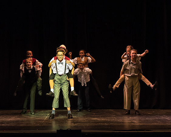 Singing in th Rain -  Friday - Act 1  (33 of 373)