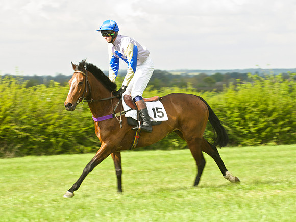 Kimblewick at Kimble Restricted Race
