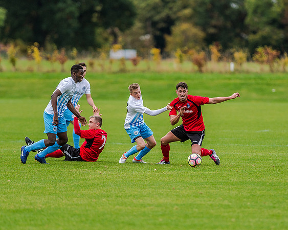 AFC Oaklands 2 v 1 Bengeo Trinity - Warm Up (293 of 297)