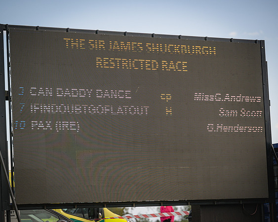 Race 6 - The sir James Shuckburgh Restricted race (1 of 85)