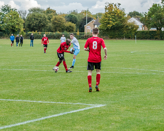 AFC Oaklands 2 v 1 Bengeo Trinity - Warm Up (239 of 297)